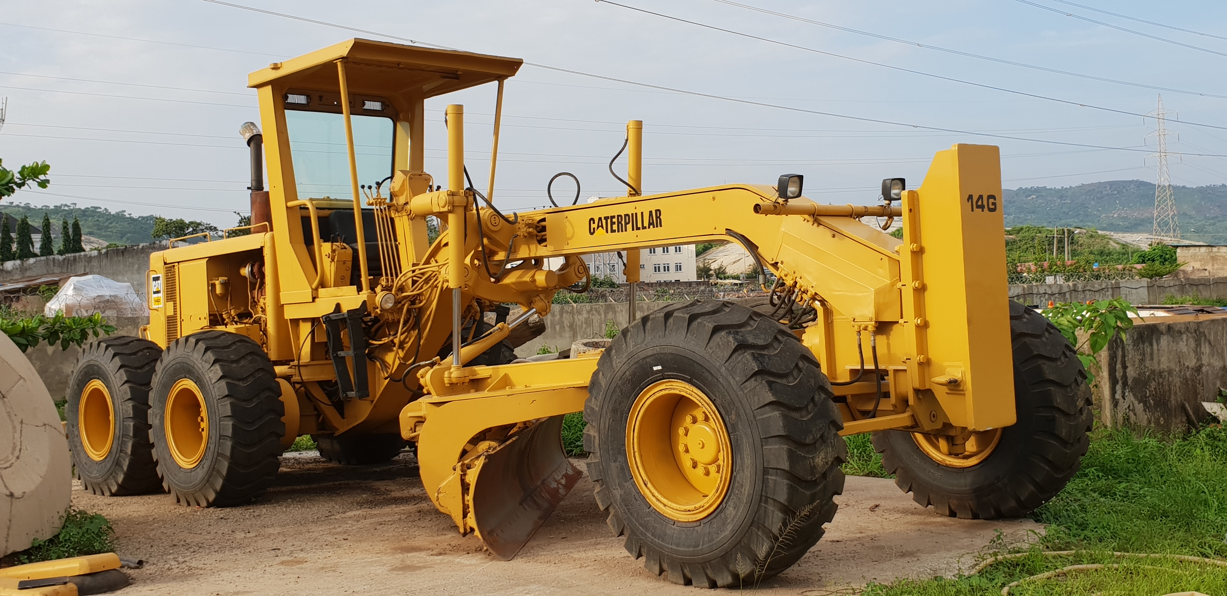 Low-Bed Heavy Transport